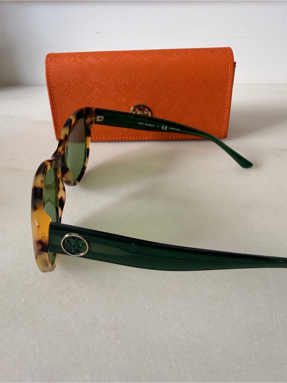 Tory Burch Tortoiseshell Sunglasses with Green Lenses and Orange Case - Picture 3 of 9
